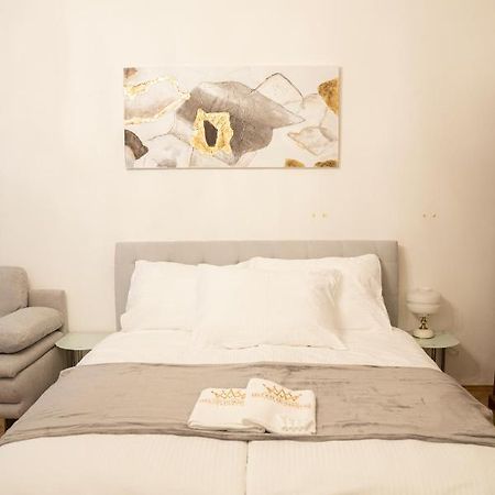 Helen Homestay Vaclavske Namesti Прага Экстерьер фото